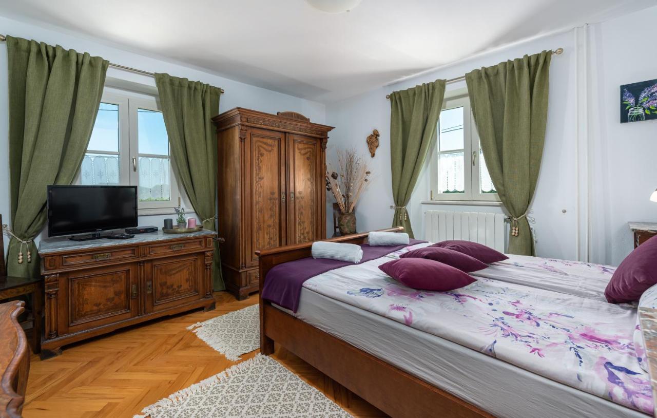 Villa Lenoir Vrsar Exteriör bild